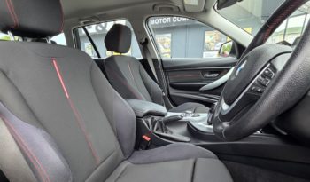 2013 BMW 320i Sport Line full