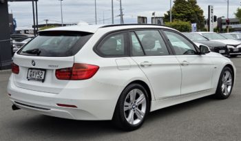 2013 BMW 320i Sport Line full
