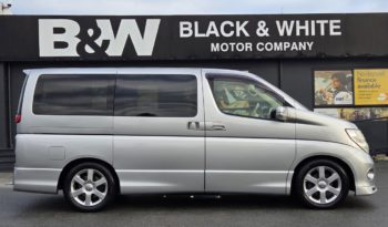 2005 Nissan Elgrand 3.5L 8 Seater full