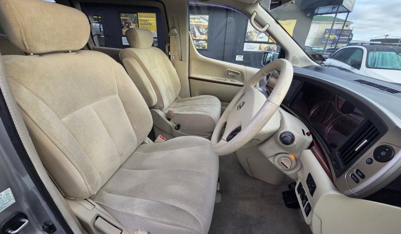 2005 Nissan Elgrand 3.5L 8 Seater full
