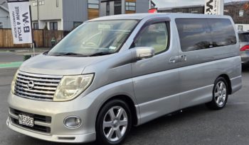 2005 Nissan Elgrand 3.5L 8 Seater full