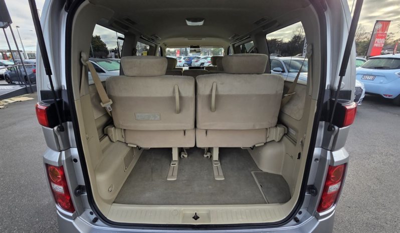 2005 Nissan Elgrand 3.5L 8 Seater full