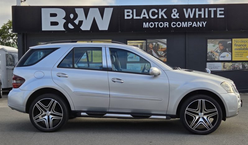 2006 Mercedes-Benz ML 500 5.0L V8 4WD full
