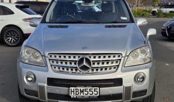 2006 Mercedes-Benz ML 500 5.0L V8 4WD full