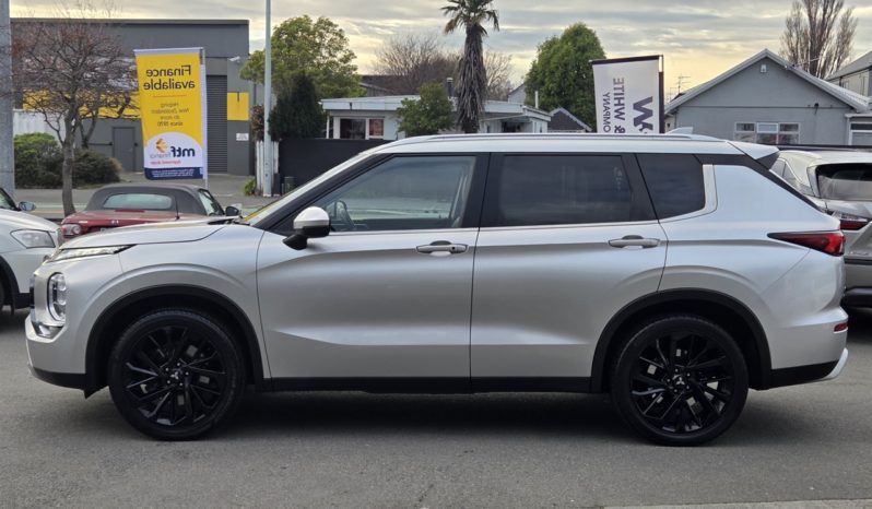 2022 Mitsubishi Outlander XLS 2.5P 4WD 7 SEAT full
