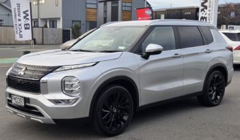 2022 Mitsubishi Outlander XLS 2.5P 4WD 7 SEAT full