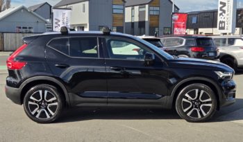 2022 Volvo Xc40 T4 FWD MOMENTUM 2.0P full