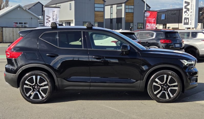 2022 Volvo Xc40 T4 FWD MOMENTUM 2.0P full