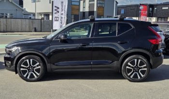 2022 Volvo Xc40 T4 FWD MOMENTUM 2.0P full