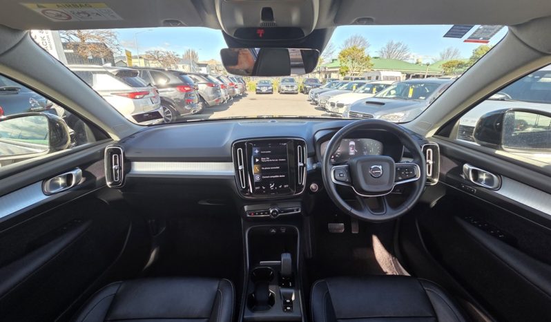 2022 Volvo Xc40 T4 FWD MOMENTUM 2.0P full
