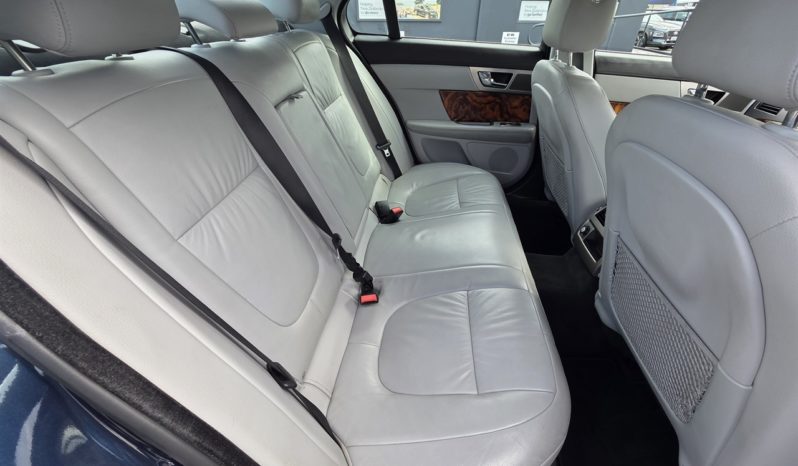 2011 Jaguar Xf 3.0 Turbo Diesel V6 full