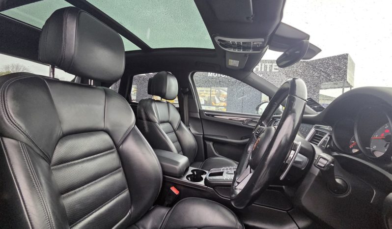 2016 Porsche Macan S  4WD 3.0 Turbo Diesel  – NZ New full