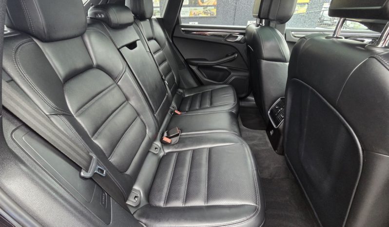2016 Porsche Macan S  4WD 3.0 Turbo Diesel  – NZ New full
