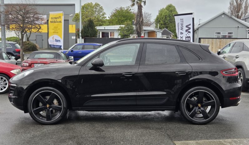 2016 Porsche Macan S  4WD 3.0 Turbo Diesel  – NZ New full