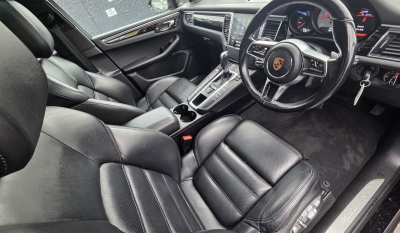 2016 Porsche Macan S  4WD 3.0 Turbo Diesel  – NZ New full