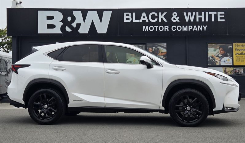 2015 Lexus Nx300h 2.5 HYBRID full