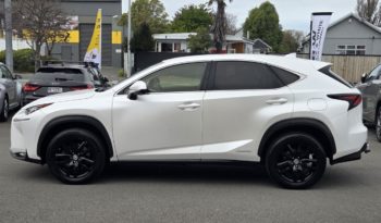 2015 Lexus Nx300h 2.5 HYBRID full