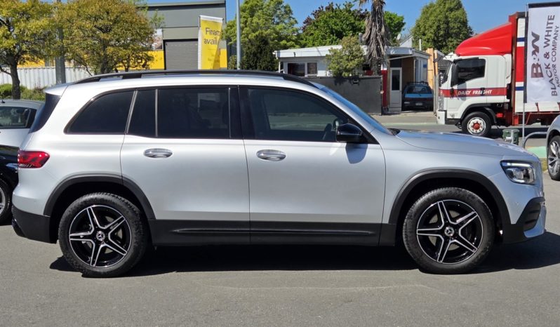 2021 Mercedes-Benz GLB 200 AMG Line  – NZ New full