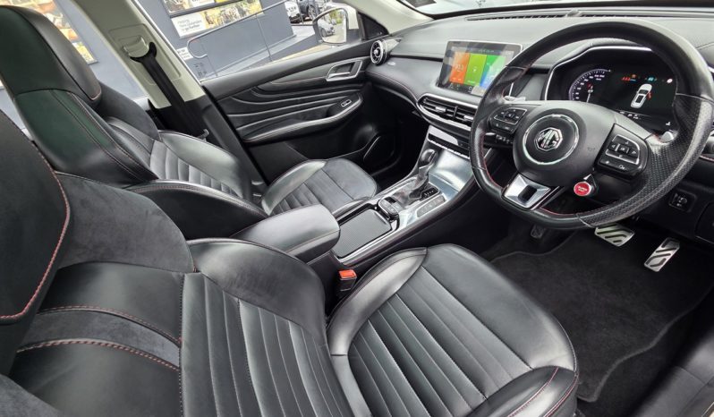 2022 MG Hs Essence – AWD 2.0T ATM full